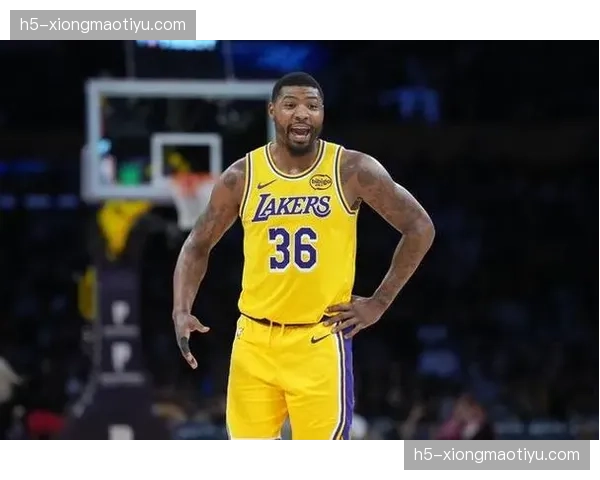 斯玛特最后26秒造三分犯规三罚全中，湖人战术执行力完成绝境逆转